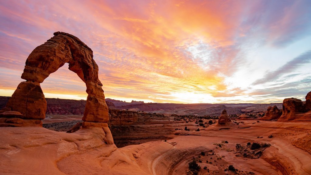 arches-national-park-utah-state-tom-gainor-N9PCtj8wdFg-unsplash