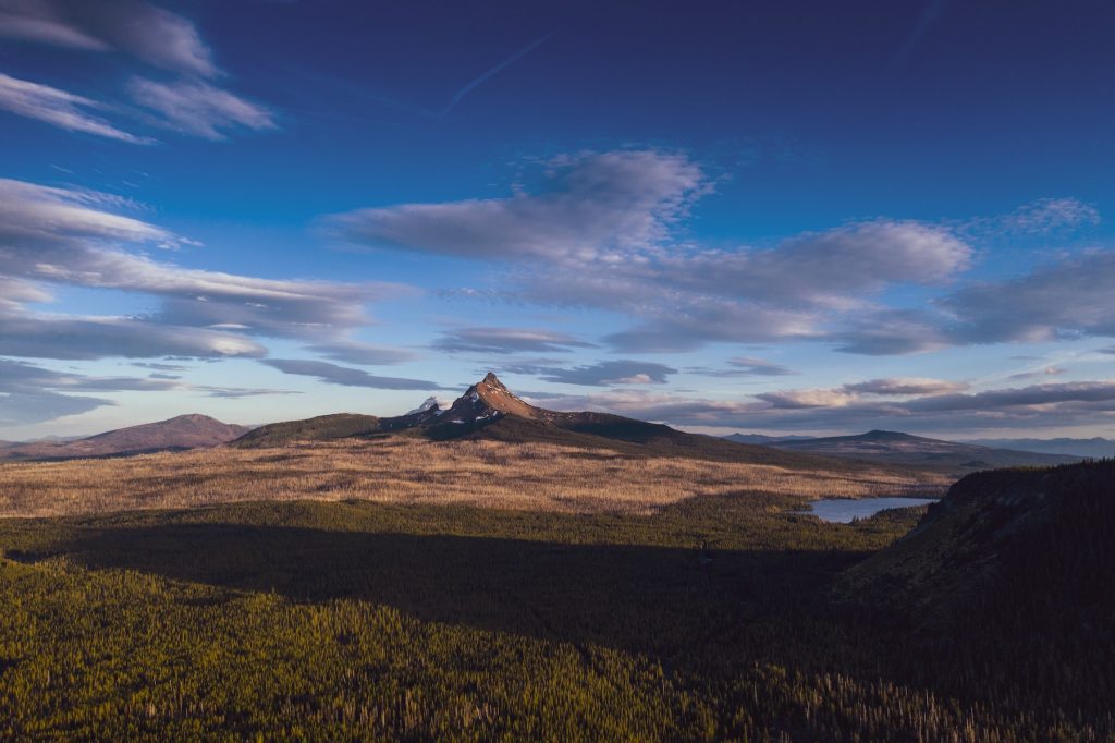 oregon-1-dan-meyers-mcWbVLkx1xg-unsplash